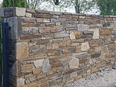 mur moellons schiste